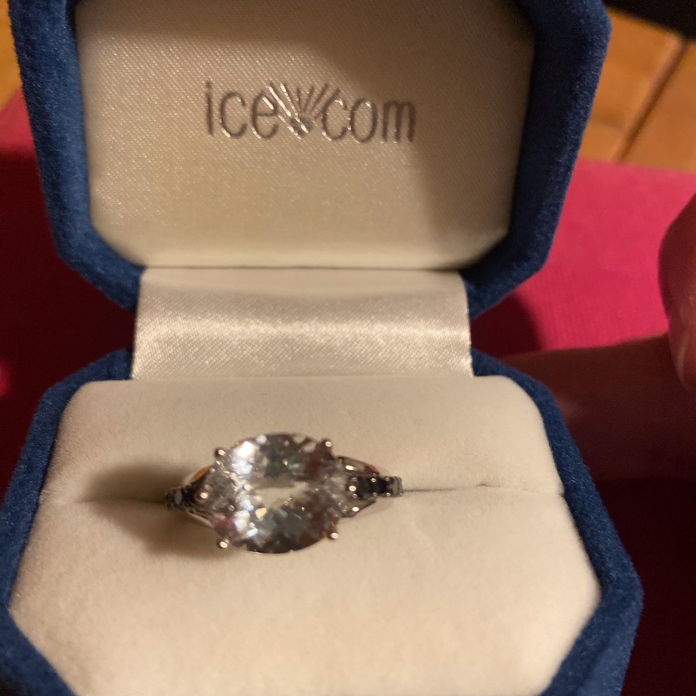 Beautiful Ring - image 2